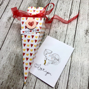 Candy Cone with card - Hybrid - 2