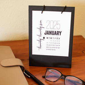 2025 Flip Calendar - January (hybrid)