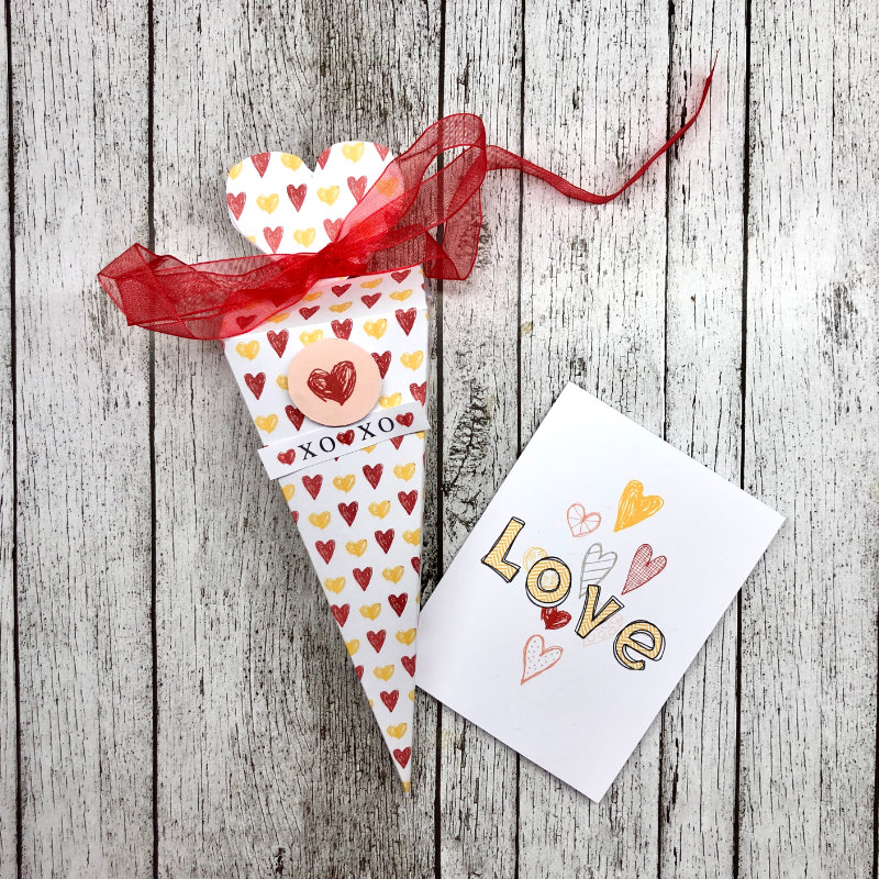 Candy cone with card - hybrid -1