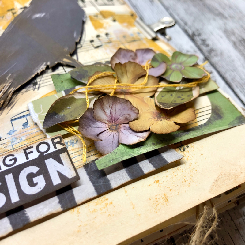 Junk journal - Sign close up 2